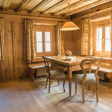 Chesa Michel Appartement Bever Kamer foto