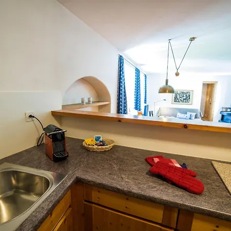 Chesa Michel Appartement Bever Kamer foto