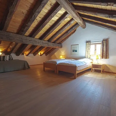 Chesa Michel Appartement Bever Kamer foto
