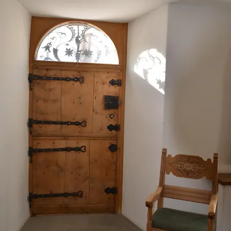 Chesa Michel Appartement Bever Kamer foto