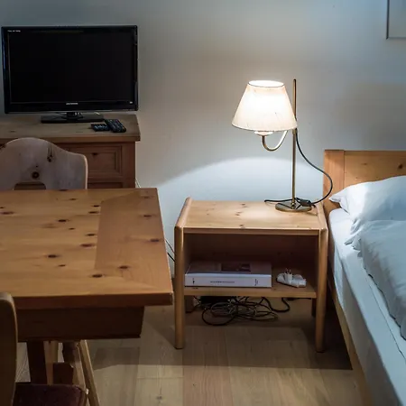 Chesa Michel Appartement Bever Buitenkant foto