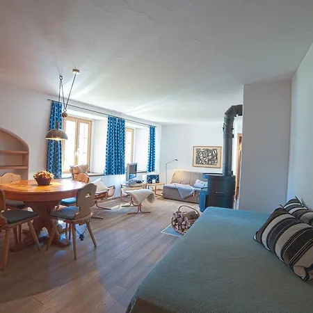 Chesa Michel Appartement Bever Kamer foto